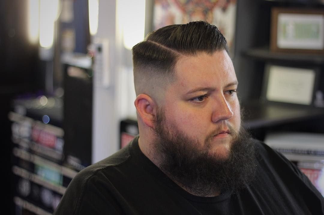 The hairstyle and beard combination Best Hairstyles for Men with Chubby  Face  Needleplus