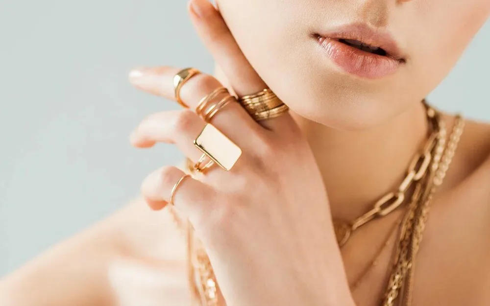 Are Chains Acceptable Fashion in Japan?